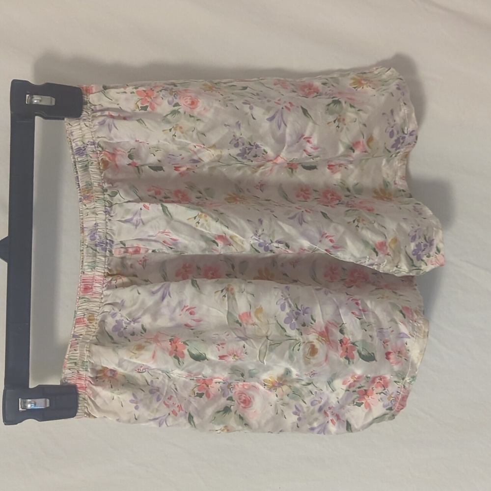 ✨5/$25✨ Victoria's Secret vintage satin silk floral sleep shorts